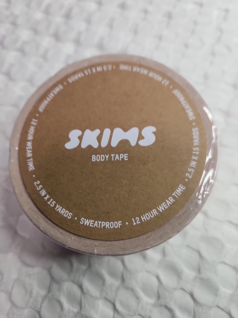 Skims Nude Body Tape – Skin Tone Adhesive Body Tape